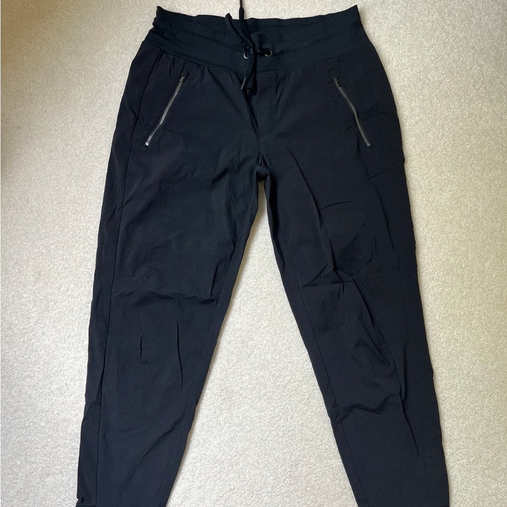 Nwot ATHLETA TREKKIE JOGGERS